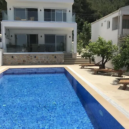 Βίλα Sleeps 8 Air Con Wifi