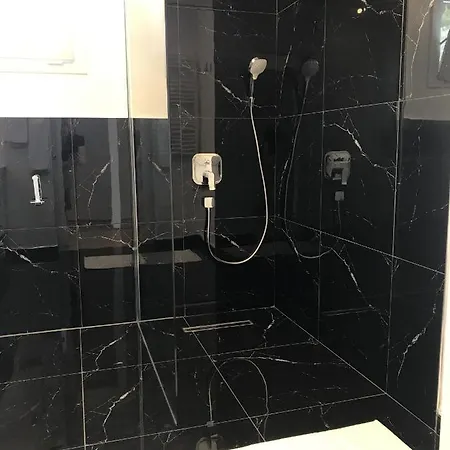 Sleeps 8 Air Con Wifi Βίλα *